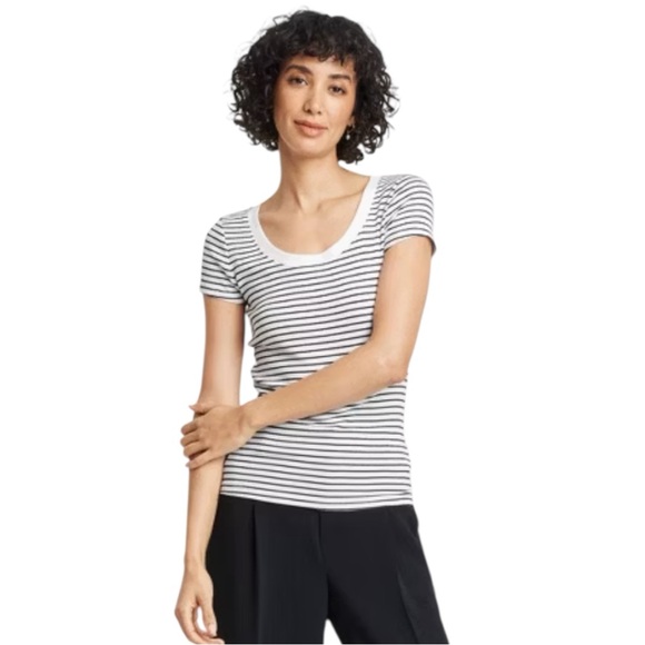 Striped Black and White Women's Top M - Picture 1 of 17